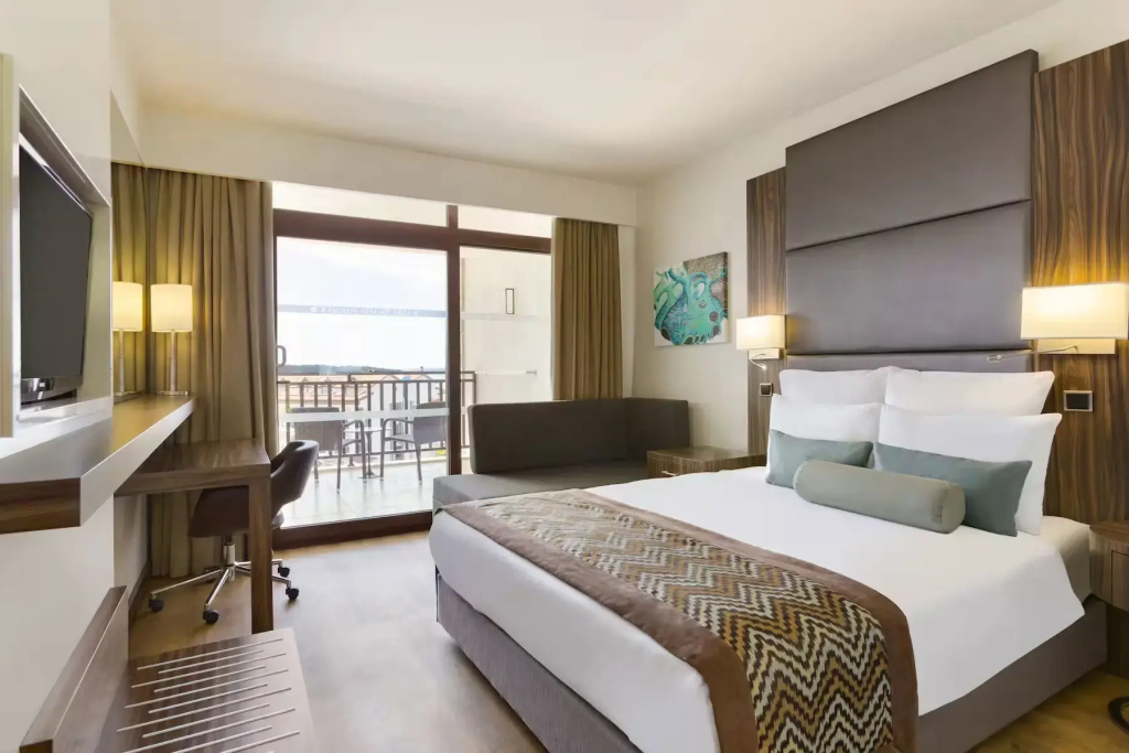 Standard Double room with sea view (full double bed)