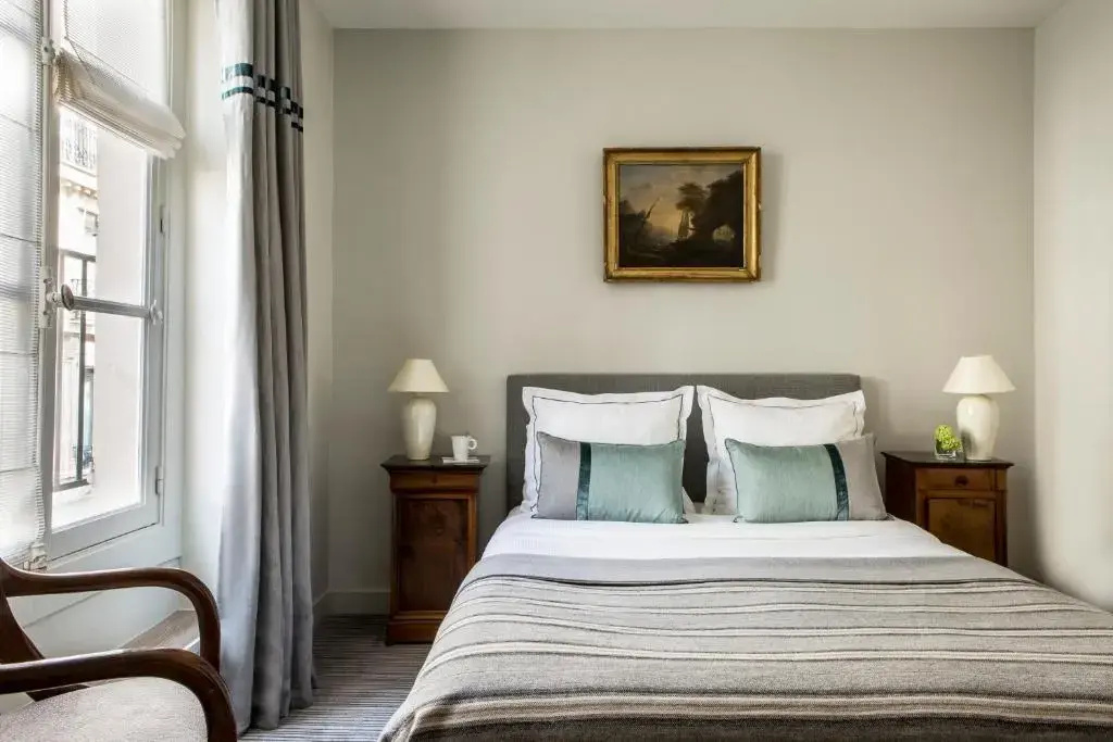Classic Double room (full double bed)