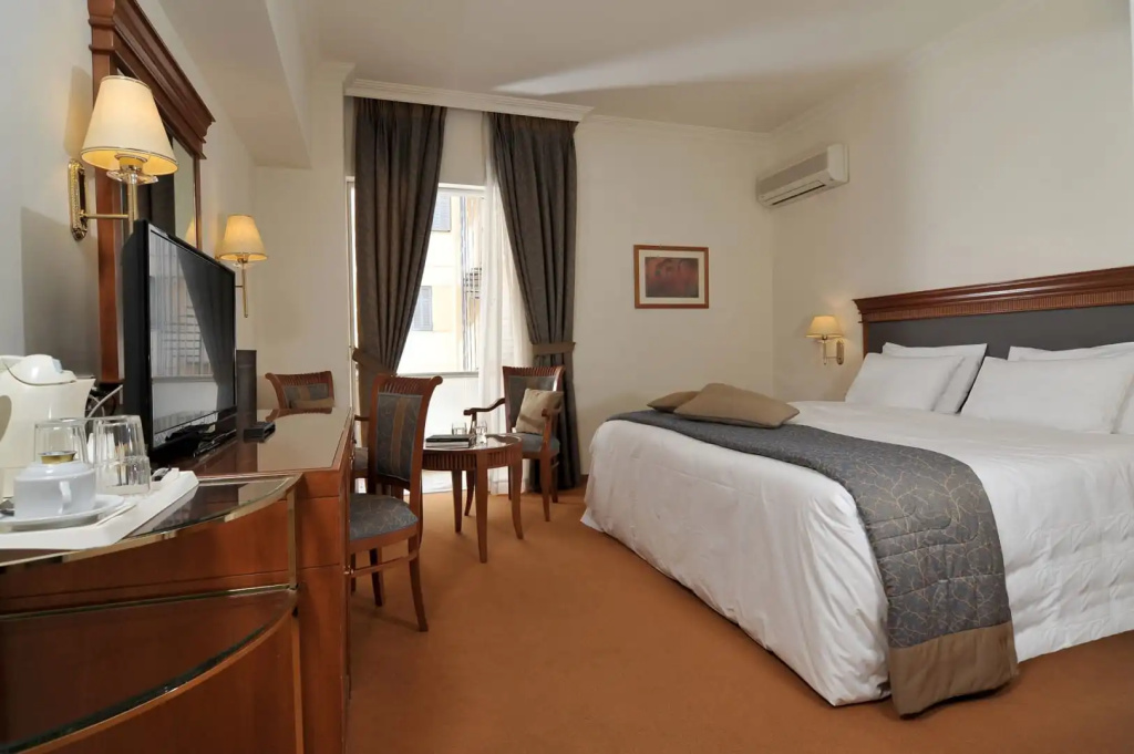 Superior Double room (full double bed)