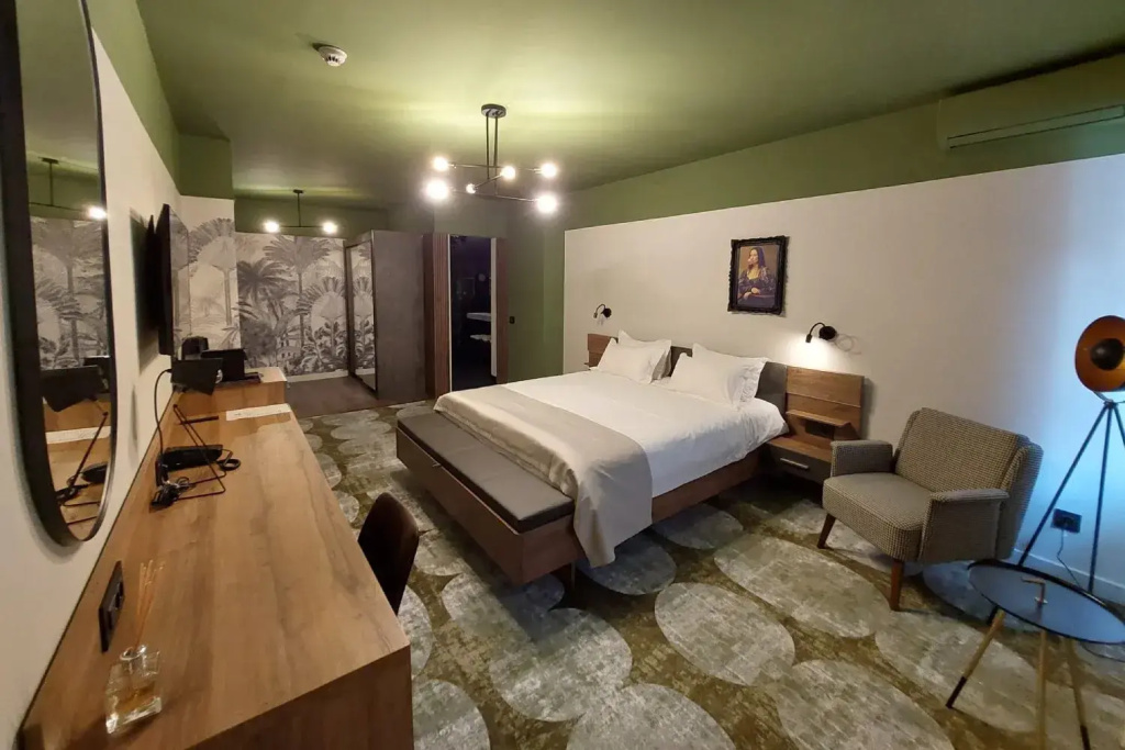 Premium Double Junior Suite (full double bed)