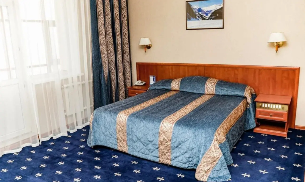 Hotel Monblan Room Type - Double Studio full double bed