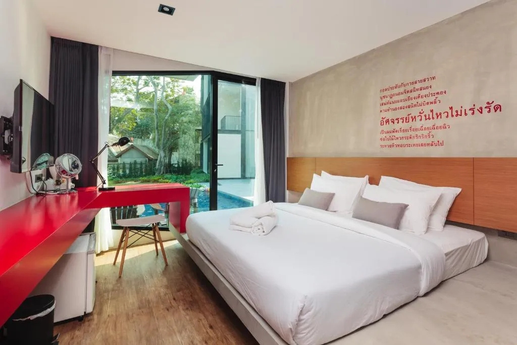 Double room (full double bed)