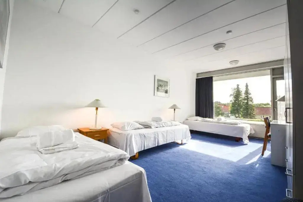 Triple room with sea view