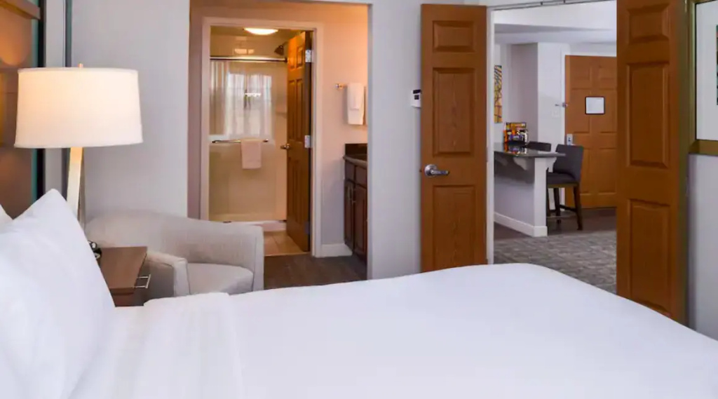 Staybridge Suites Indianapolis Downtown - Convention Center by IHG - Chambres