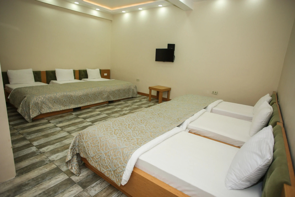Large Family Suite Room
