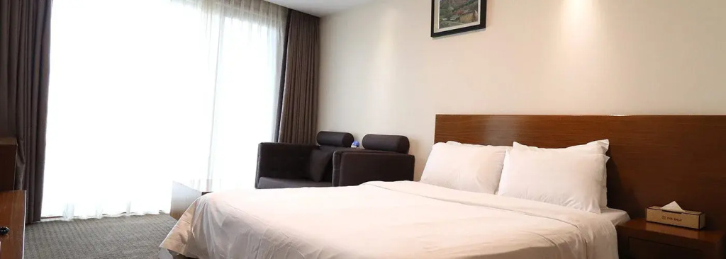 Deluxe Double room (full double bed)
