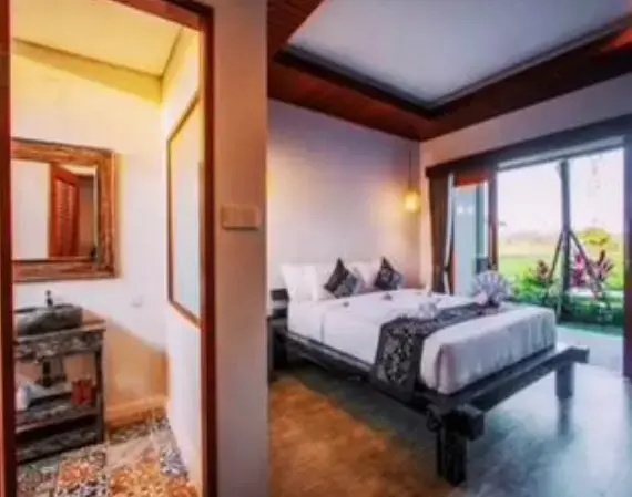 Double room with rice field view (full double bed)
