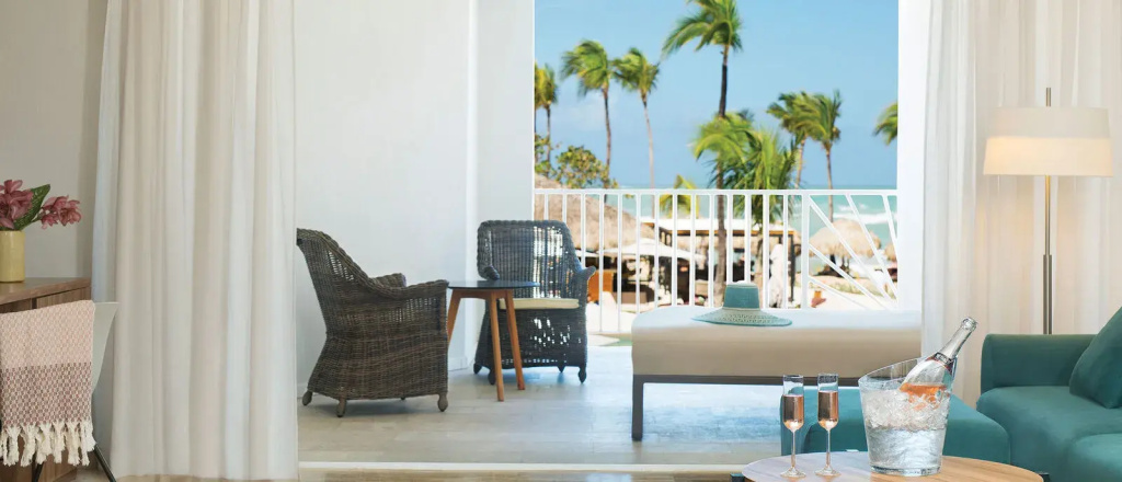Honeymoon Excellence Club Double Suite with ocean view (full double bed)