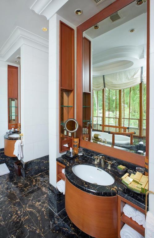 Nusa Dua Beach Hotel & Spa, Bali