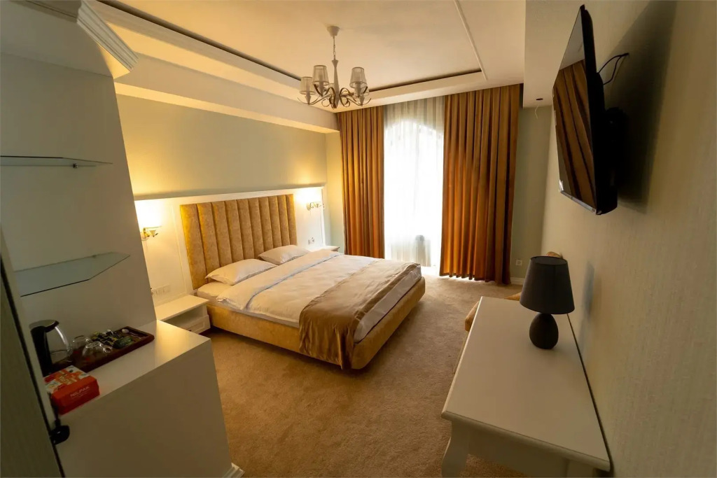Двухместный номер Standard с видом на сад двуспальная кровать в Отель Shohjahon Palace