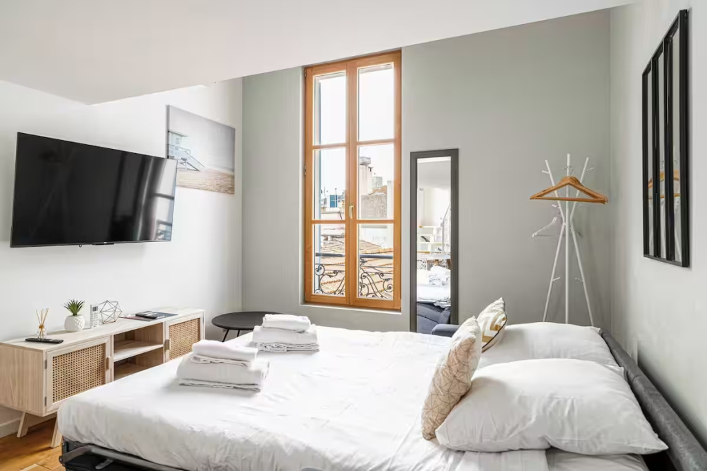 Family Double Apartment (full double bed)