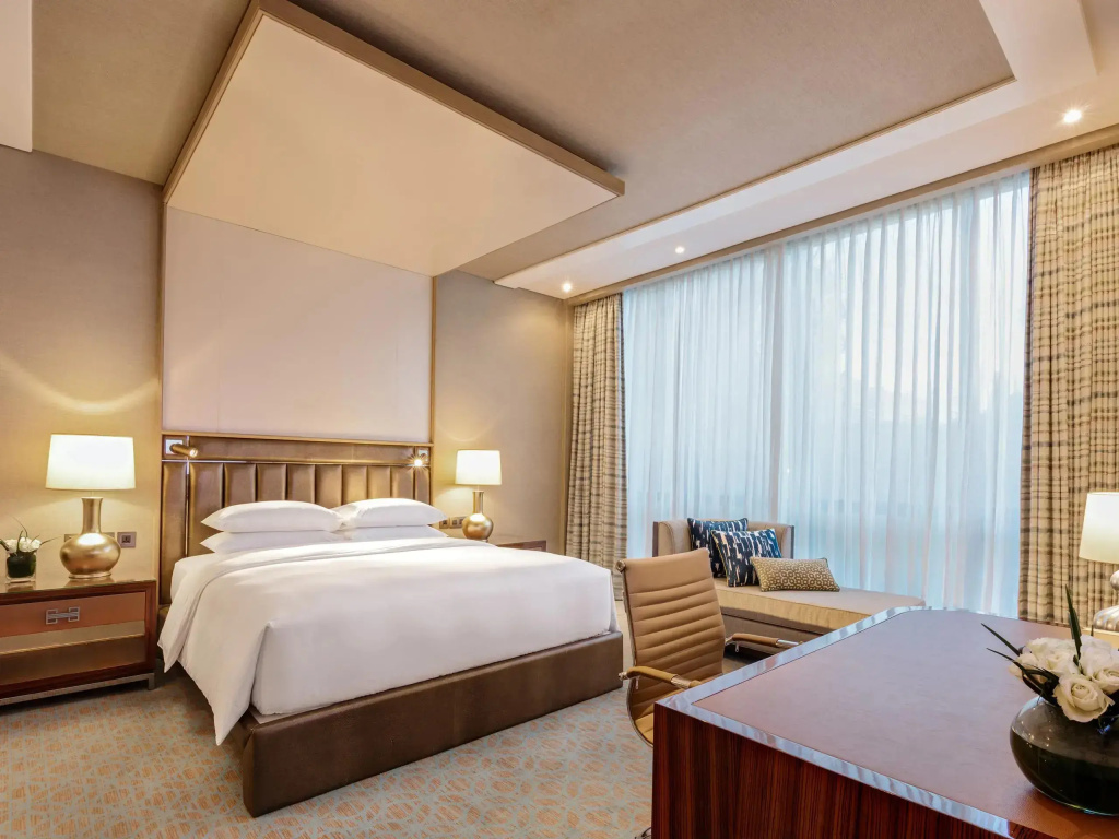 Double Hyatt Pool Villa full double bed