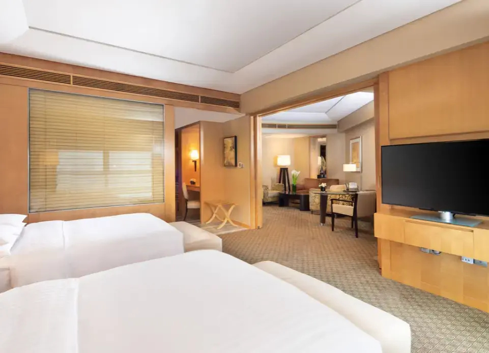 Marriott Double Suite (twin beds)