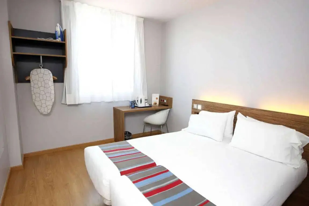 Travelodge Barcelona Fira Hotel - Chambres