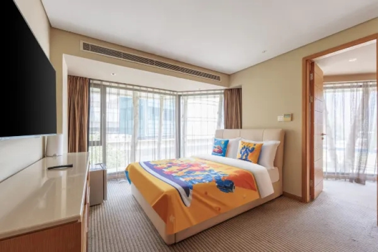 Couples Double Suite (full double bed)
