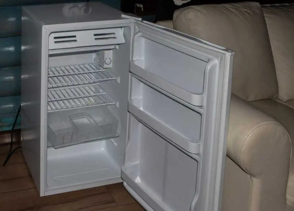 Двухместный номер Комфорт+ №4 двуспальная кровать в Пришвинъ