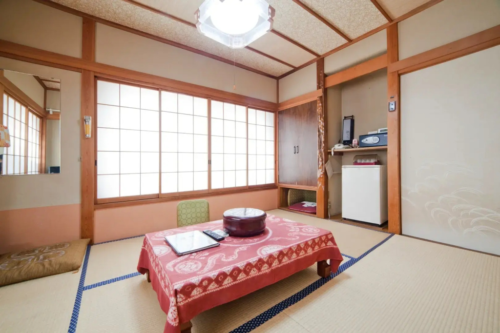 Japanese Style Economy room