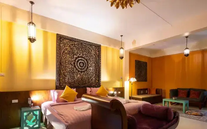 Двухместный номер Presidential с балконом двуспальная кровать в The Iconic Hotel