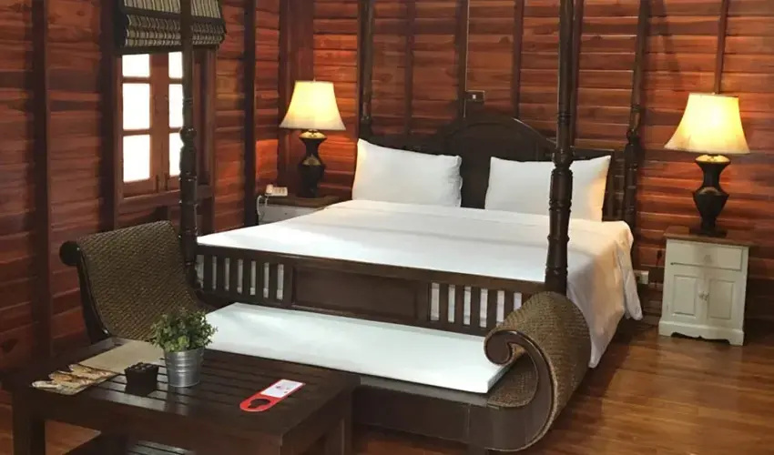 1 Bedroom Double Chalet (full double bed)