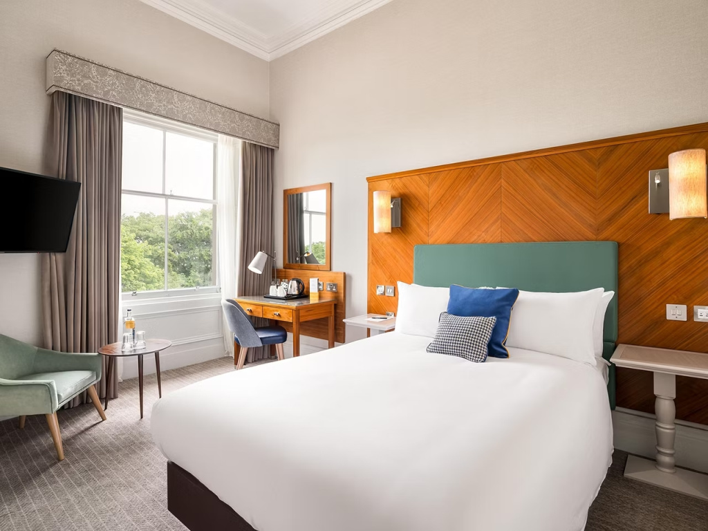 voco Edinburgh - Royal Terrace - Tap to explore photos