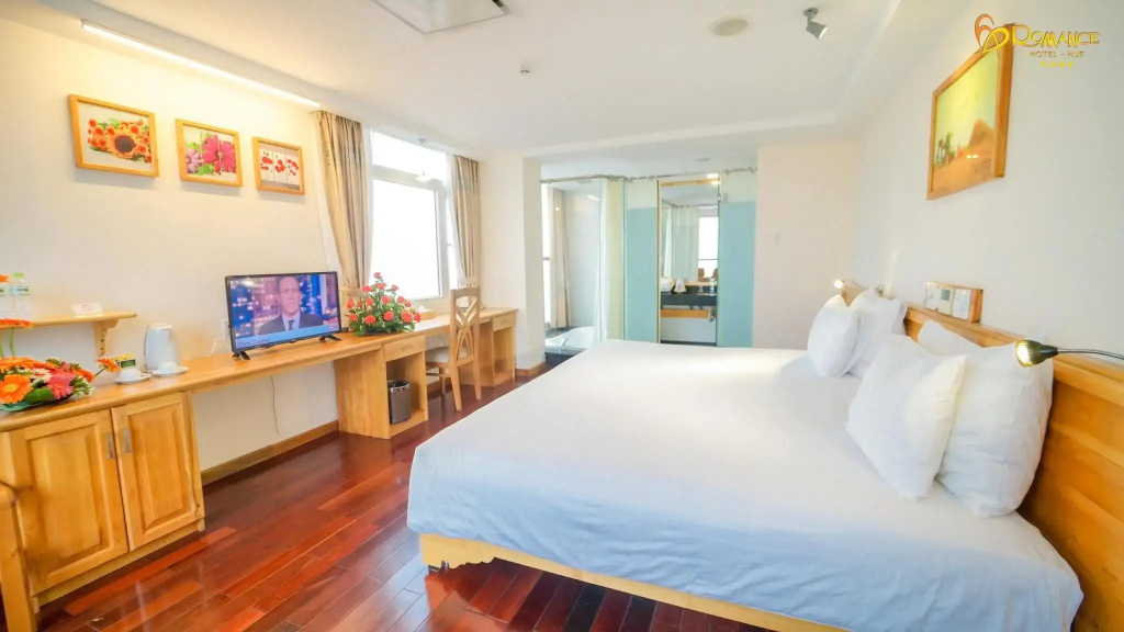 Executive Deluxe Double room with view (full double bed)