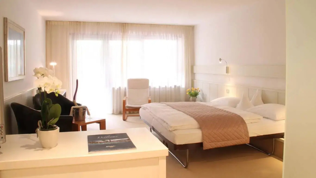 Double Park level (full double bed)
