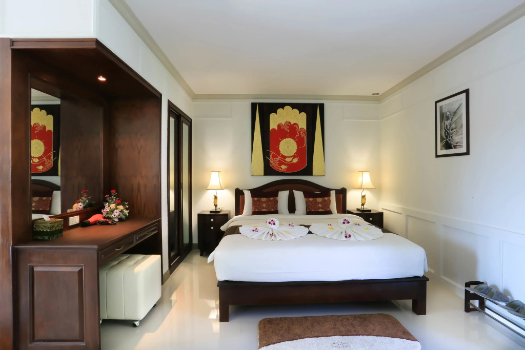 Double Suite (full double bed)