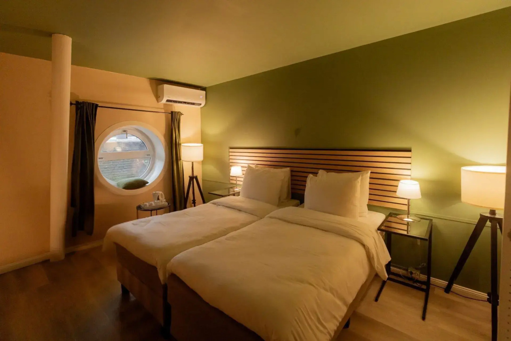 Standard Double room (twin beds)