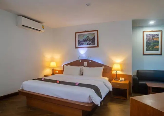 Beachfront Quadruple Suite with sea view