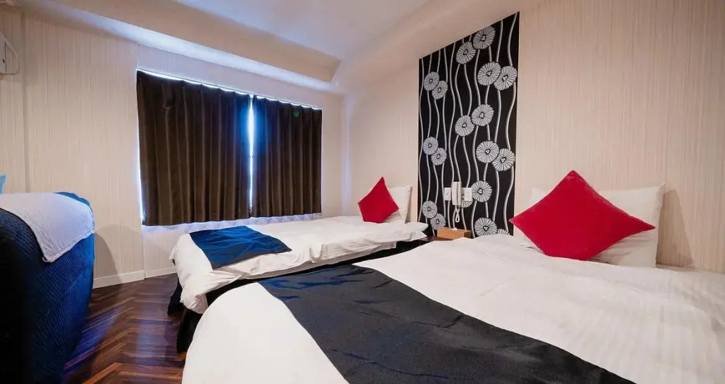 Western Style Double room (twin beds)