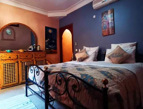 Lune Double room (full double bed)