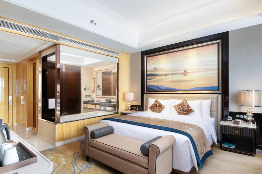 Superior Deluxe Double room (full double bed)