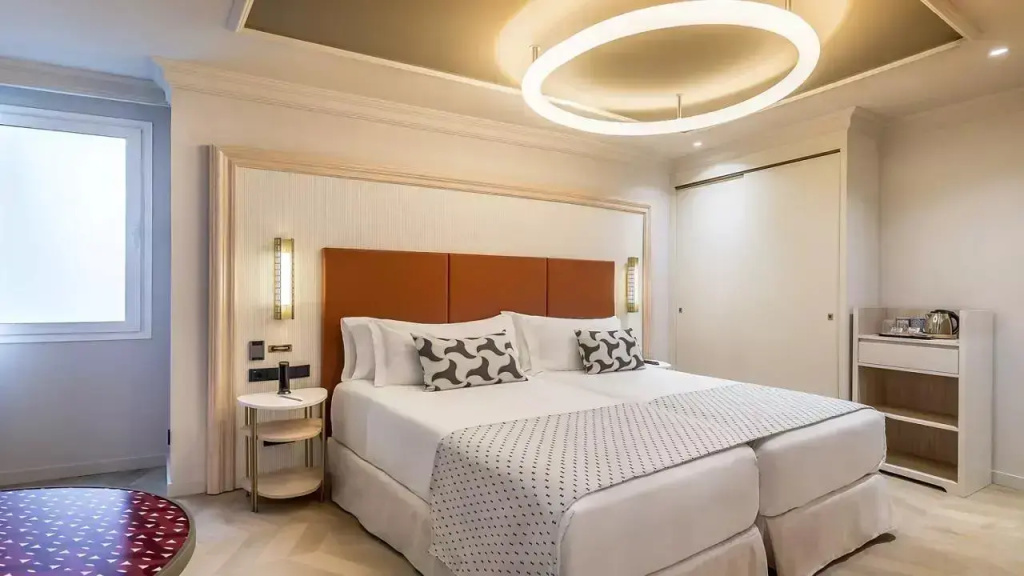 Basic Double room (full double bed)