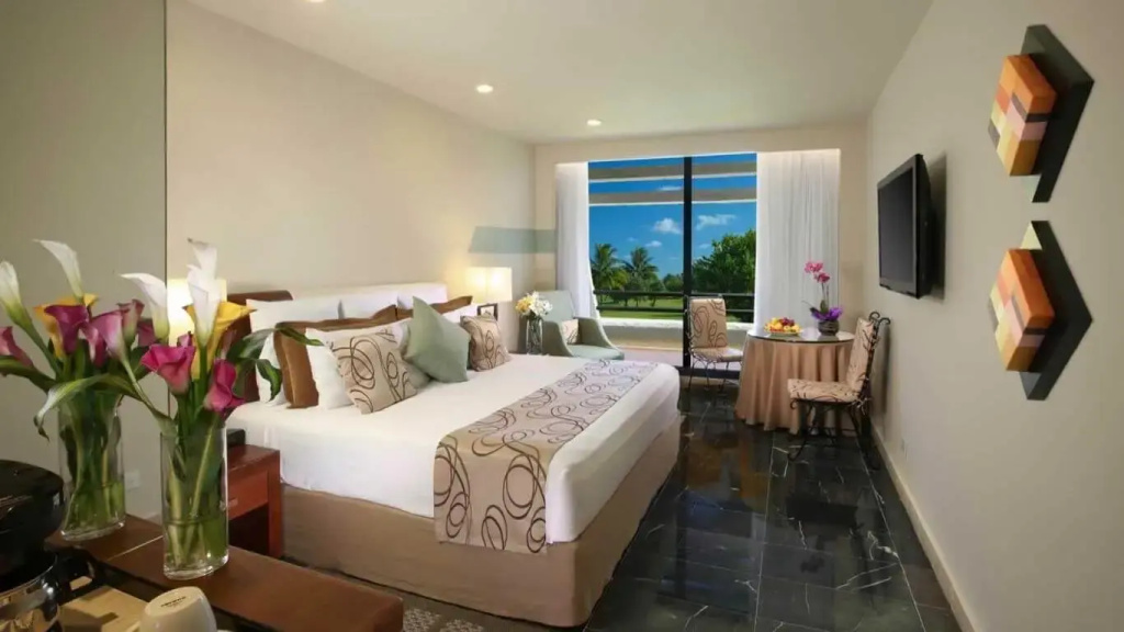 Double room (full double bed)