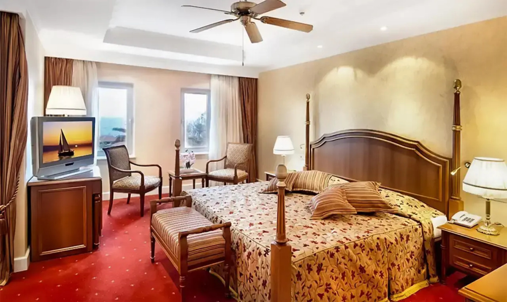Double Suite (full double bed)