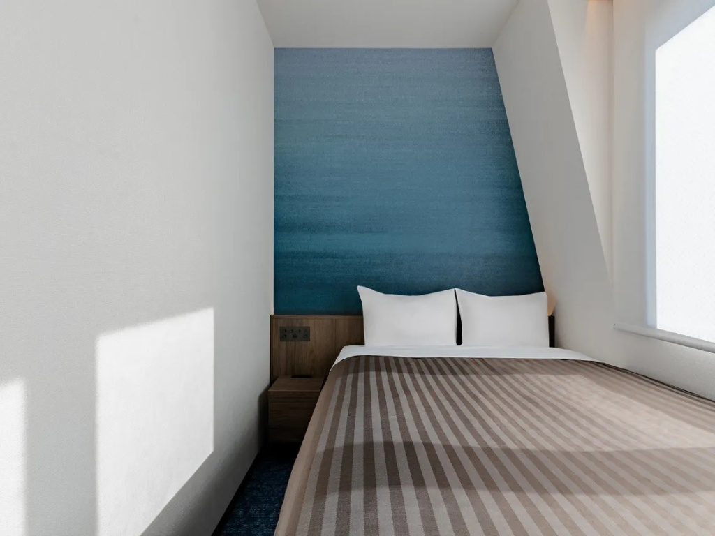 Standard Double The Top Floor/Executive Floor room (full double bed)