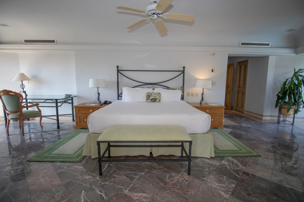 Master Double Suite (full double bed)