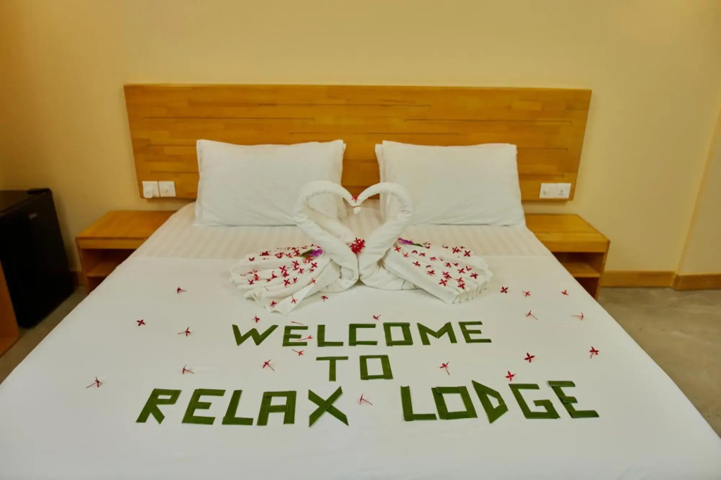 Deluxe Double room with garden view (full double bed)
