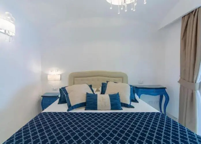Superior Double room (full double bed)