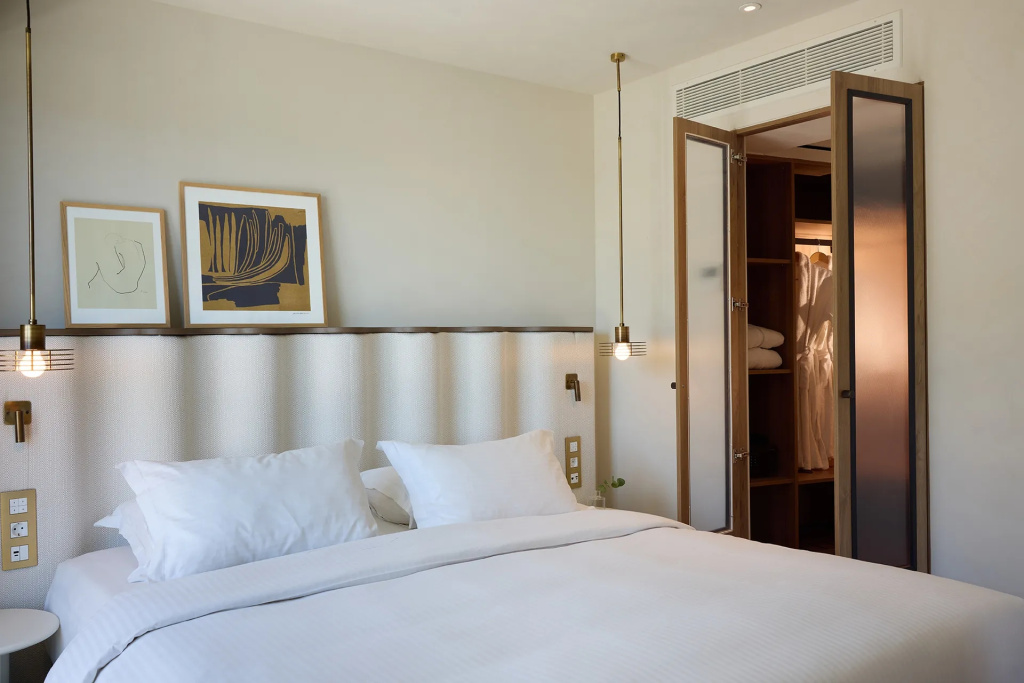 Gaia Double Suite with Acropolis View (full double bed)