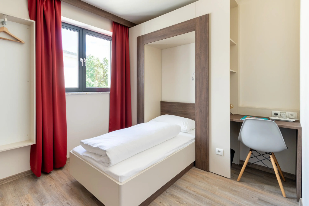 Business Double room (twin beds)