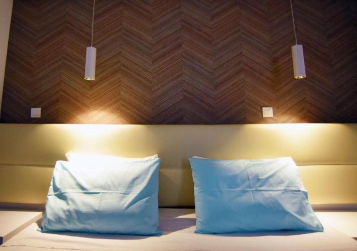 Double room with balcony (full double bed)