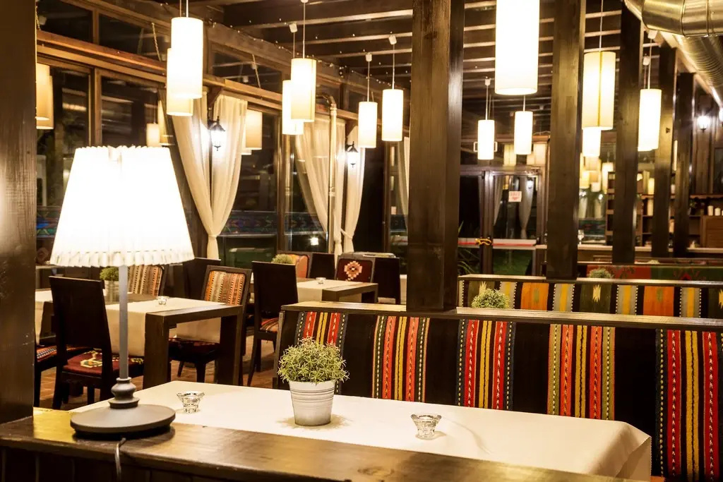 Lobby & Reception
