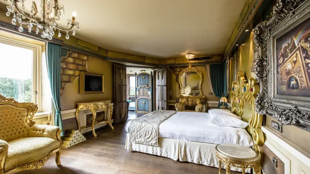 Gilded Suite
