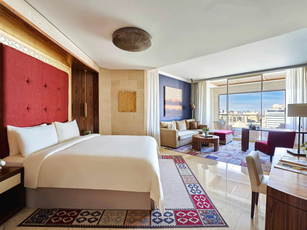 Raffles Club Double room (full double bed)