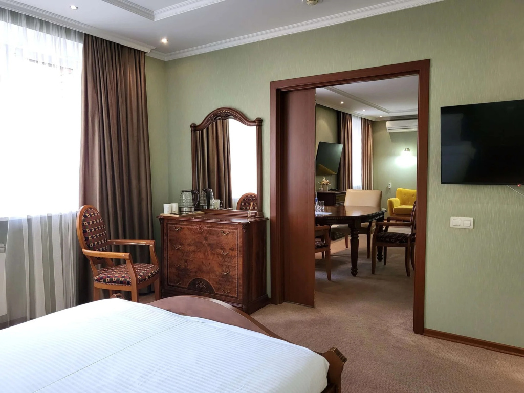 2 Bedrooms Deluxe Double room (twin beds)