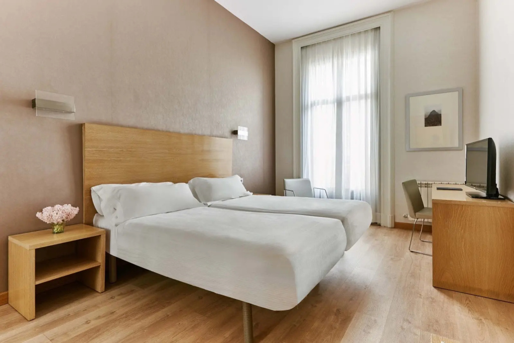 Double room (twin beds)