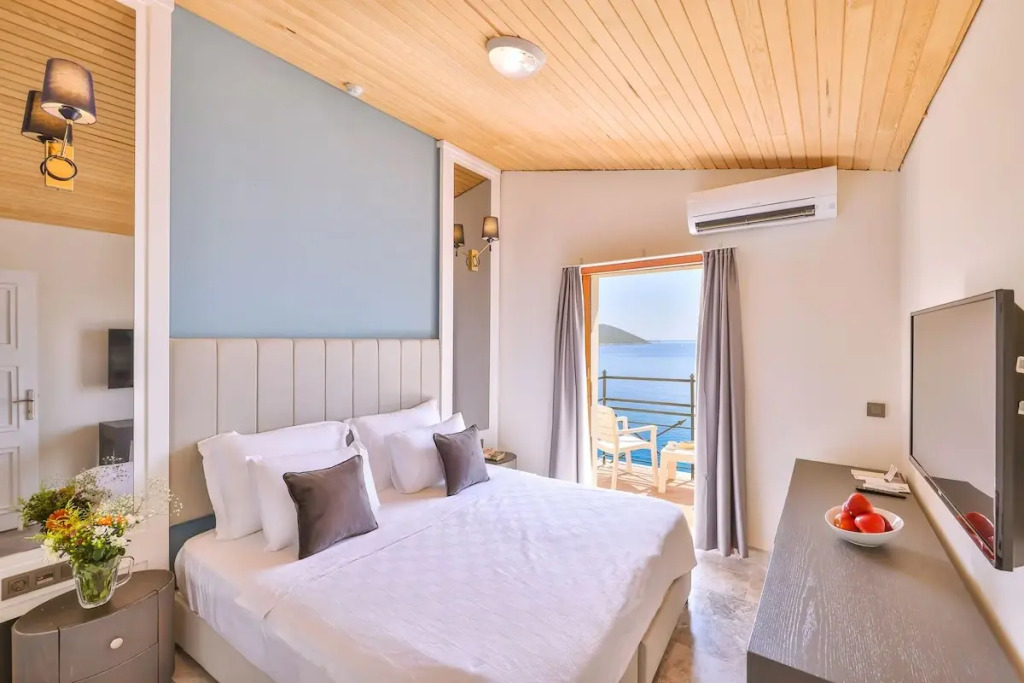Номер Семейный в Hera Hotel