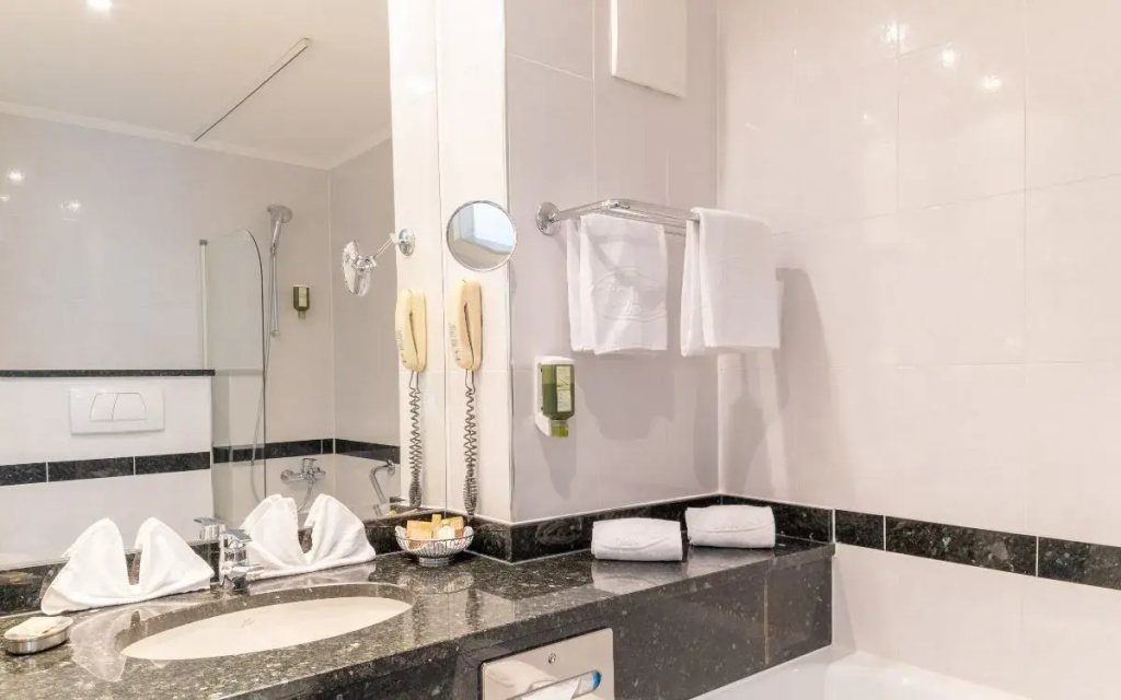 Turmhotel Victoria - Chambres