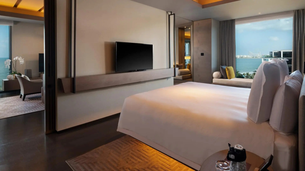 Harmony Master Double Suite oceanfront (full double bed)